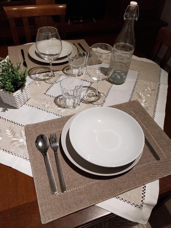 Casa Cozy - Comodo Appartamento In Asti Centro المظهر الخارجي الصورة